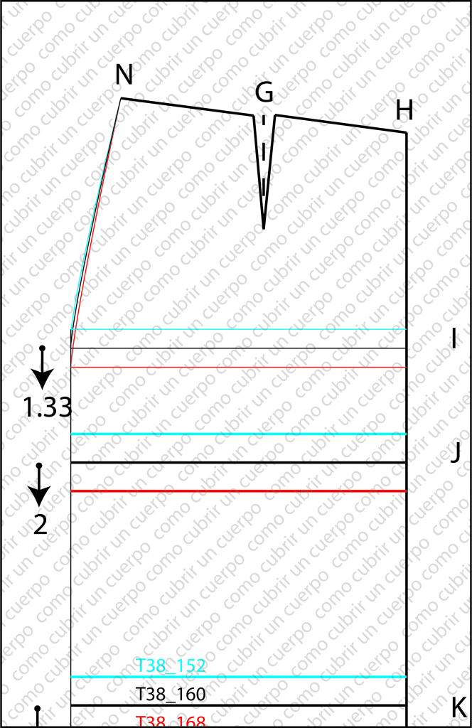 Detalle ampliado de gradación vertical de falda mostrando cómo las líneas de distintas tallas entregan correctamente en la costura lateral